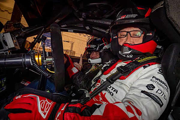 Ο Akio Toyoda πίσω από το τιμόνι του GR Yaris Rally2 H2 Concept στο Μόντε Κάρλο (photos)