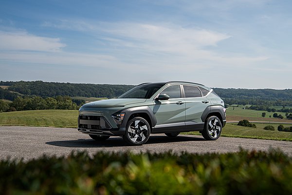 Στην Ελλάδα το νέο Hyundai Kona - Υβριδικό, ηλεκτρικό και με κινητήρες βενζίνης (τιμές)