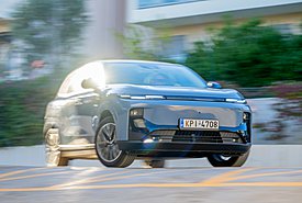 Δοκιμάζουμε το Leapmotor B10: Άνετοι χώροι, πλούσιος εξοπλισμός και δελεαστική τιμή