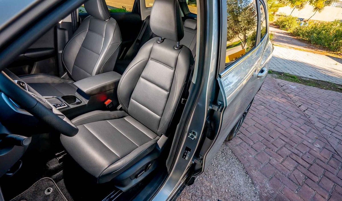 Στο Top-3 με το «καλημέρα»: To C-SUV που «σάρωσε» στην ελληνική αγορά στην πρώτη του χρονιά (τιμές)