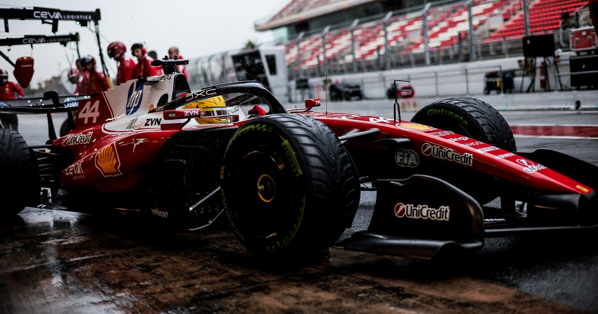 Ενθουσιασμένος με τη φετινή Ferrari ο Hamilton: «Είναι διασκεδαστική στην οδήγηση»