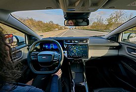 Το πρώτο ασφαλιστικό πρόγραμμα για αυτόνομα οχήματα είναι εδώ και «τρέχει» σε AI