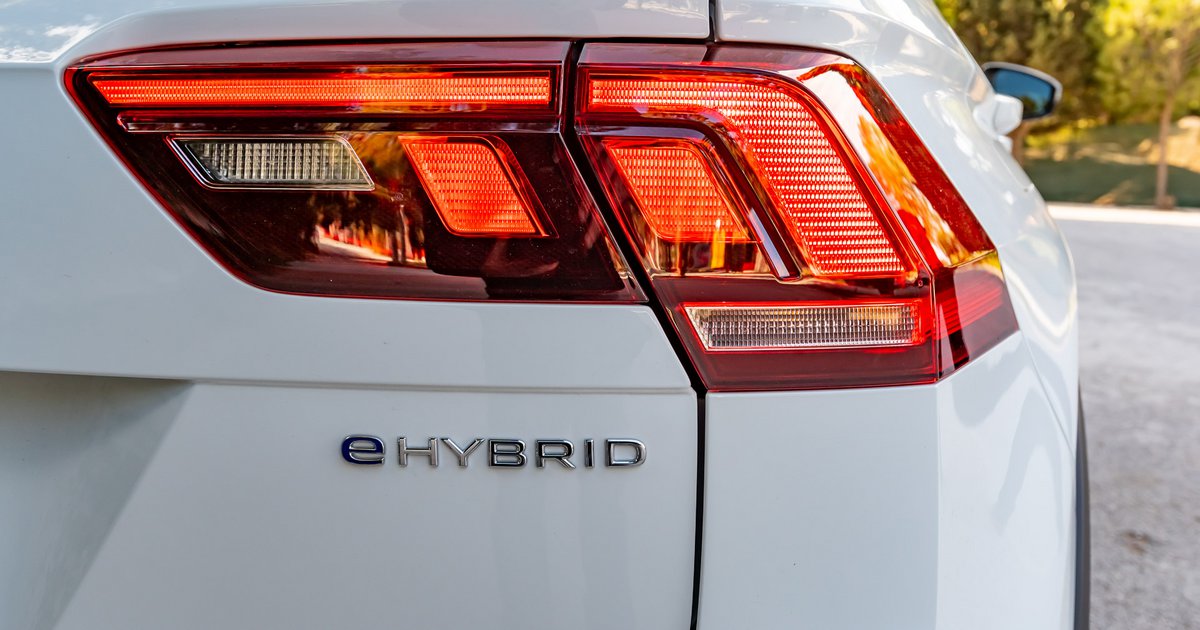 Volkswagen eHybrid (PHEV): Η τεχνολογία που μειώνει δραστικά την κατανάλωση καυσίμου στην καθημερινή χρήση
