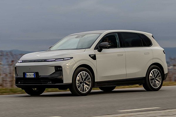 Leapmotor: Στην Ελλάδα το B10 Hyrbid EV με την αυτονομία των 900 km (τιμές-εκδόσεις)