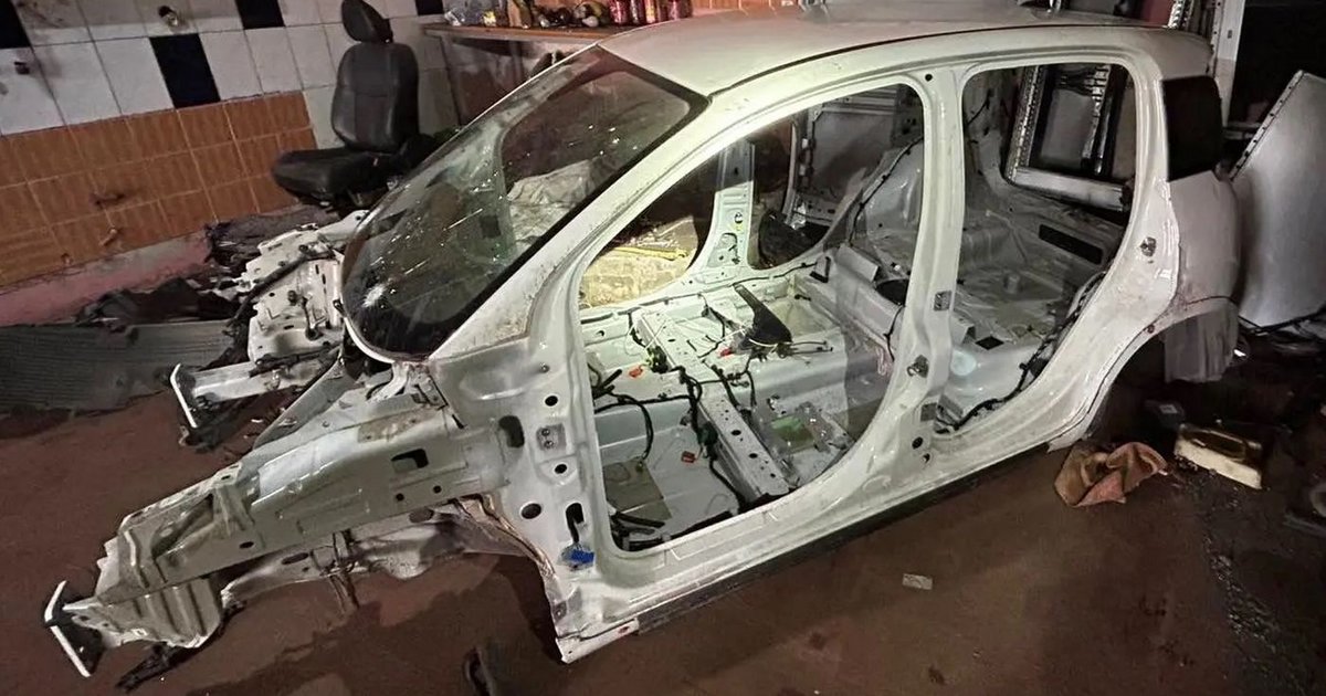 Εξαρθρώθηκε κύκλωμα κλοπής αυτοκινήτων: Αποσυναρμολογούσαν τα οχήματα και διέθεταν τα ανταλλακτικά (video)