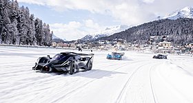 Bugatti: Δεν θα ξαναδείς ποτέ τρεις Bolide να «χορεύουν» στο χιόνι (video)