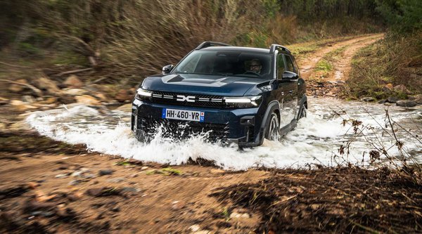 Dacia: 10 πράγματα που μάθαμε για τα νέα Duster και Bigster Hybrid-G 150 4x4 