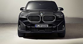 BMW: Ετοιμάζει νέο SUV για να τα «βάλει» με τη Mercedes G-Class
