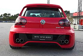 Ανεπανάληπτο: Ένα εργοστασιακό Volkswagen Golf GTI με κινητήρα W12 6,0 L και 650 PS (video)