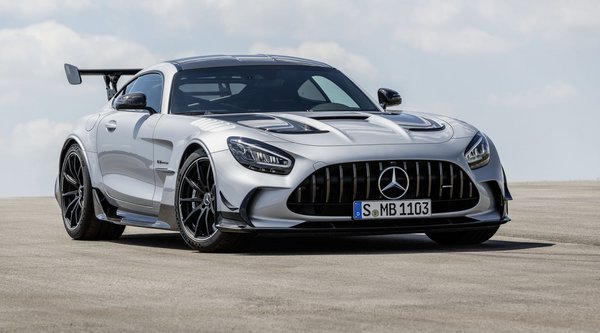 Η Mercedes-AMG επαναφέρει τη Black Series – Τα «ακραία» μοντέλα που έγραψαν ιστορία (photos)