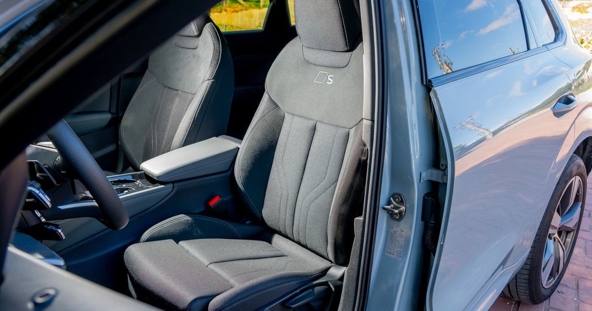 Το κορυφαίο σε πωλήσεις premium C-SUV στην Ελλάδα τον Ιανουάριο (τιμή)