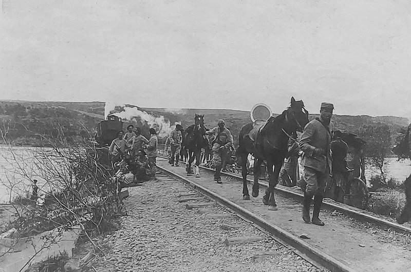 Η γέφυρα του Αξιού ποταμού, κοντά στο χωρίο Τόπσιν (σημερινό χωριό Γέφυρα).