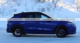 Το νέο VW T-Roc δοκιμάζεται στα χιόνια με τετραπλή εξάτμιση Akrapovic (photos)
