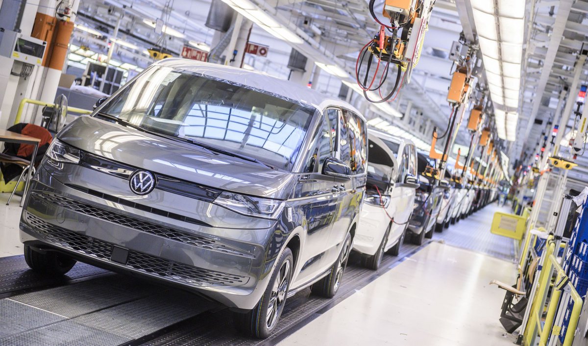 Αποστολή στο Ανόβερο: Μπήκαμε στο εργοστάσιο της Volkswagen που γιορτάζει 70 χρόνια λειτουργίας