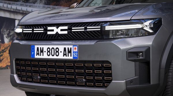 Επίσημο: Έτσι θα ονομάζεται το νέο crossover της Dacia - Πότε παρουσιάζεται