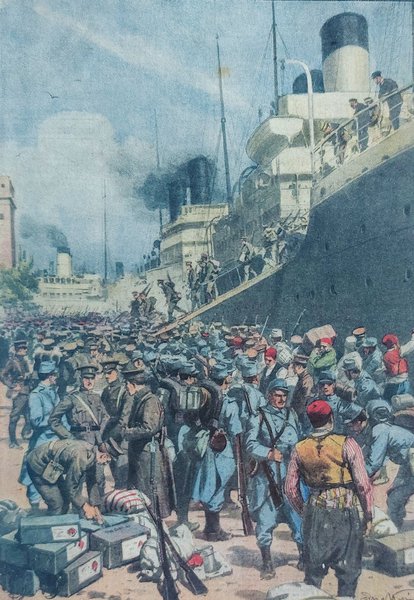 Αποβίβαση Γάλλων και Βρετανών στο λιμάνι της Θεσσαλονίκης. Σύμφωνα με τα στοιχεία του Ελληνικού Γενικού Επιτελείου, το 1918 η συνολική δύναμη των συμμαχικών στρατευμάτων ανερχόταν σε 655.800 άνδρες, από τους οποίους 542.600 ήταν τοποθετημένοι στη ζώνη των πρόσω.