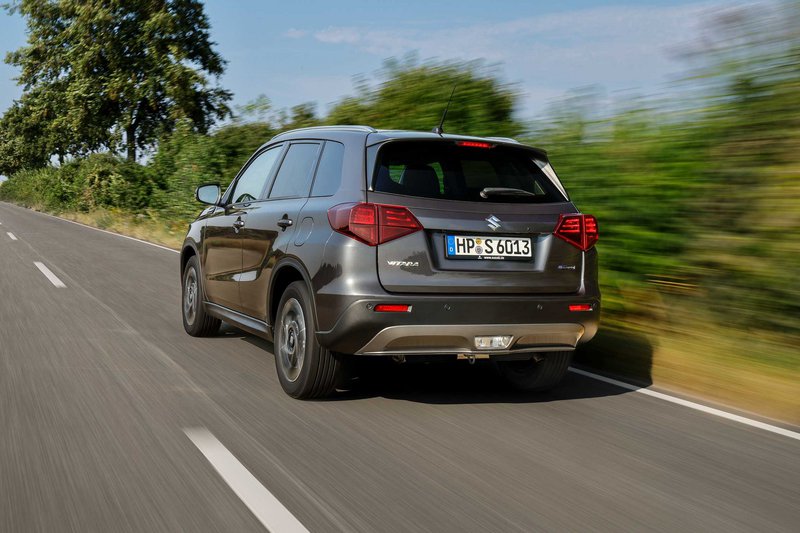 Το Vitara εξελίσσεται διαρκώς, παραμένοντας πιστό στο πνεύμα ελευθερίας και περιπέτειας που το χαρακτηρίζει, ενώ προσαρμόζεται στις σύγχρονες απαιτήσεις με έμφαση στην ασφάλεια, την απόδοση, την οικονομία και την πρακτικότητα.