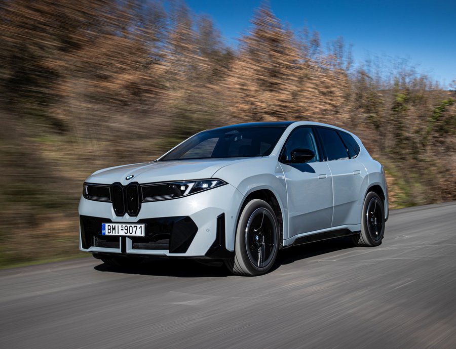 Πρώην σχεδιαστής της BMW «κράζει» τον σχεδιασμό της νέας iX3 - Τι αλλαγές θα έκανε