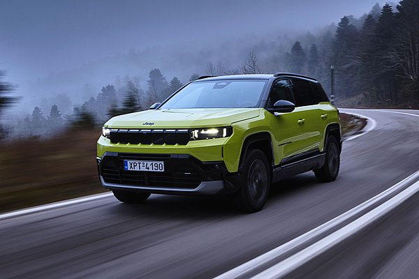 Στην Ελλάδα το νέο Jeep Compass - Δείτε αναλυτικά τιμές και εκδόσεις