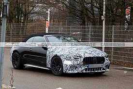 Η Mercedes-AMG CLE 63 πλησιάζει και «κρύβει» κινητήρα V8 κάτω από το καπό (photos)