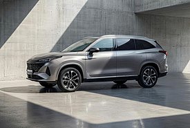 MGS9 PHEV: Αυτό είναι το πρώτο 7θέσιο SUV της μάρκας (τιμή)