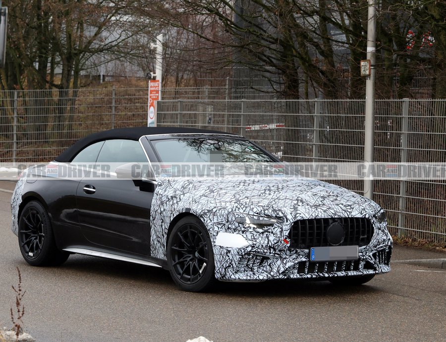 Η Mercedes-AMG CLE 63 πλησιάζει και «κρύβει» κινητήρα V8 κάτω από το καπό (photos)