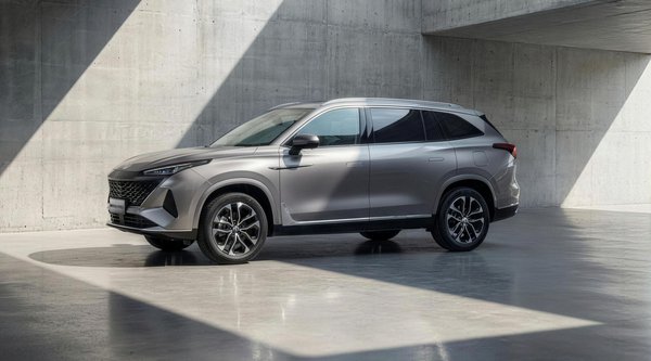 MGS9 PHEV: Αυτό είναι το πρώτο 7θέσιο SUV της μάρκας (τιμή)