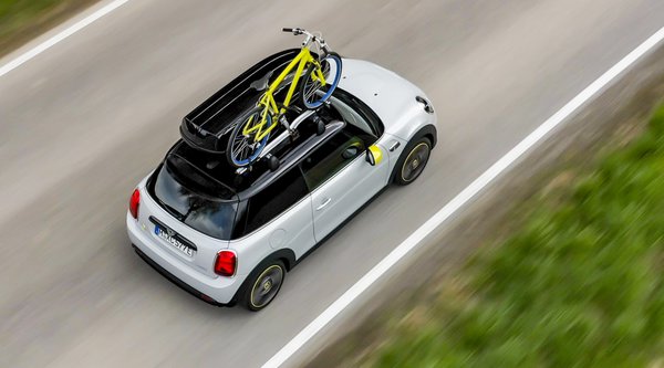 Τα Γνήσια Αξεσουάρ MINI μετατρέπουν κάθε διαδρομή με το ΜΙΝΙ σας σε μοναδική εμπειρία