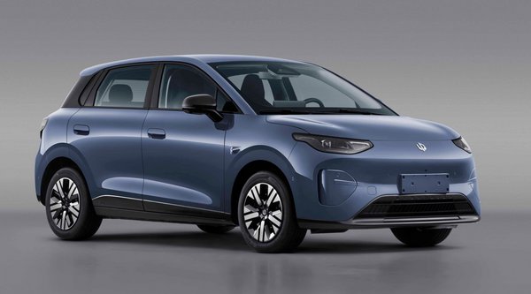 Leapmotor A05: Πρώτη αποκάλυψη για το ηλεκτρικό hatchback που θα τα «βάλει» με το VW ID.3