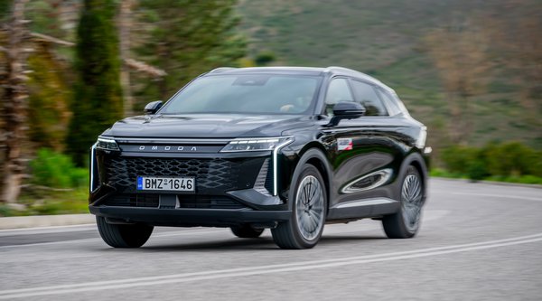 Δοκιμάζουμε τα νέα Omoda 9 SHS-P AWD 537PS και Omoda 5 SHS-H 224PS