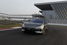 BYD: Έρχεται στην Ευρώπη το Denza Z9 GT - «Φουλάρει» σε 9 λεπτά (photos)