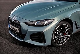 Η BMW «αποχαιρετά» ένα από τα δημοφιλέστερα EV της - Οι λόγοι πίσω από την απόφαση