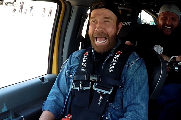 Τσακ Νόρις: Αυτό ήταν το αγαπημένο μοντέλο του θρύλου του κινηματογράφου