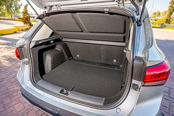 19.950€ για C-SUV με 443 L πορτμπαγκάζ, πλούσιο εξοπλισμό και 7 χρόνια εγγύηση