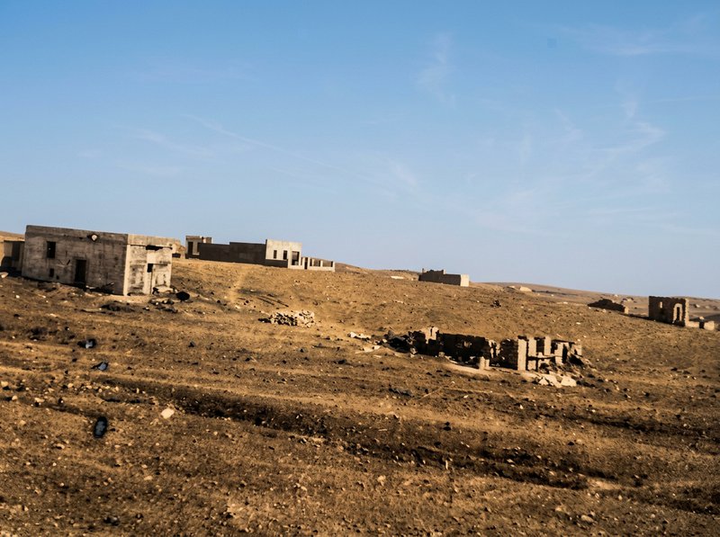 Περιοχή της Νέας Σμύρνης. Στο βάθος δεξιά, διακρίνεται το αγίασμα της Αγίας Παρασκευής.