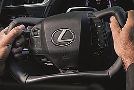 Lexus: Χειροκίνητες αλλαγές ταχυτήτων σε EV - Έτσι λειτουργεί το Interactive Manual Drive