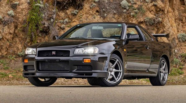Ένα εντυπωσιακό Nissan Skyline GT-R του 1999 αναζητά νέο κάτοχο (photos)