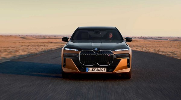 Επίσημο: Η νέα BMW i7 έρχεται με νέα μπαταρία και μεγαλύτερη αυτονομία - Πότε παρουσιάζεται