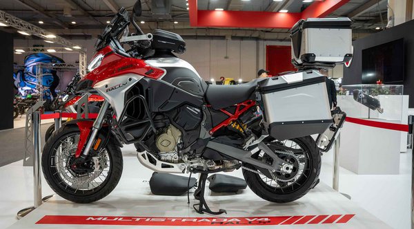 Ducati: Δυναμική παρουσία με 7 πρεμιέρες στη Moto Expo 2026 (photos)