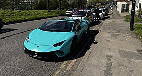 Πήραν τη Lamborghini, σχόλασε ο γάμος - Το απίστευτο περιστατικό με μία «γαμήλια» Huracan (photos)