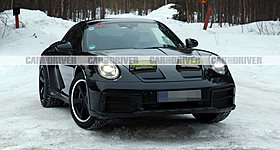 Porsche: Η 911 Dakar επιστρέφει και γίνεται υβριδική - Δείτε τις πρώτες εικόνες