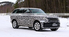 Το νέο Range Rover ανανεώνεται σε τέτοιο βαθμό που έχει καμουφλάζ... και στις κεραίες! (photos)