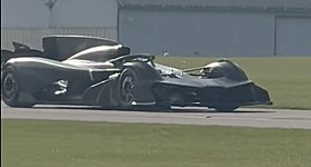 Τι είναι αυτό το «διαστημόπλοιο» που ετοιμάζει η Aston Martin; (video)