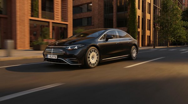 Αποκαλυπτήρια για τη νέα Mercedes EQS - Με τιμόνι yoke και 926 km αυτονομίας (photos)