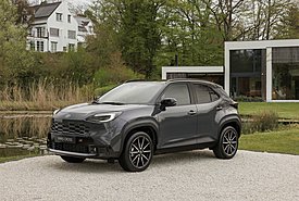 Toyota Yaris Cross: Ανανέωση για το δημοφιλές SUV - Πού εστιάζουν οι αλλαγές (photos)