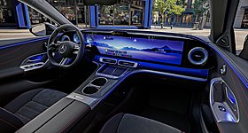 Mercedes: Η νέα C-Class αποκαλύπτει για πρώτη φορά το εσωτερικό της (photos)