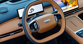 Η Geely φέρνει επανάσταση στα υβριδικά – 2,2 L/100 km και 48,41% θερμική απόδοση (video)