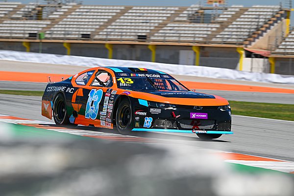 Θωμάς Κρασώνης: Πάλεψε για το βάθρο στην πρεμιέρα του EuroNASCAR - Στάθηκε άτυχος το Σάββατο