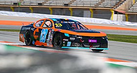 Θωμάς Κρασώνης: Πάλεψε για το βάθρο στην πρεμιέρα του EuroNASCAR - Στάθηκε άτυχος το Σάββατο