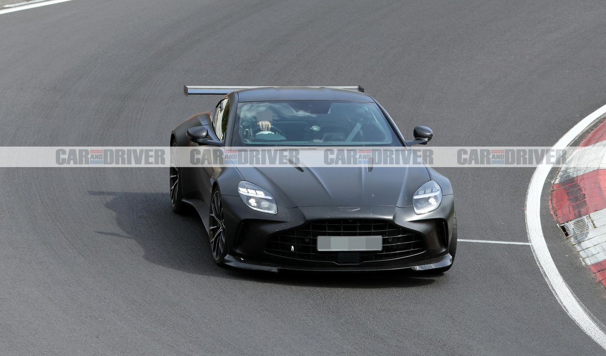 Η Aston Martin ετοιμάζει μία «καυτή» έκδοση της Vantage με επιρροή από τις πίστες (photos)